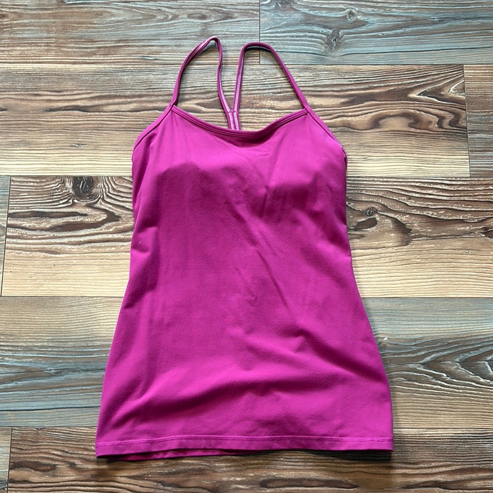 Lululemon flow Y tanks. Size 8